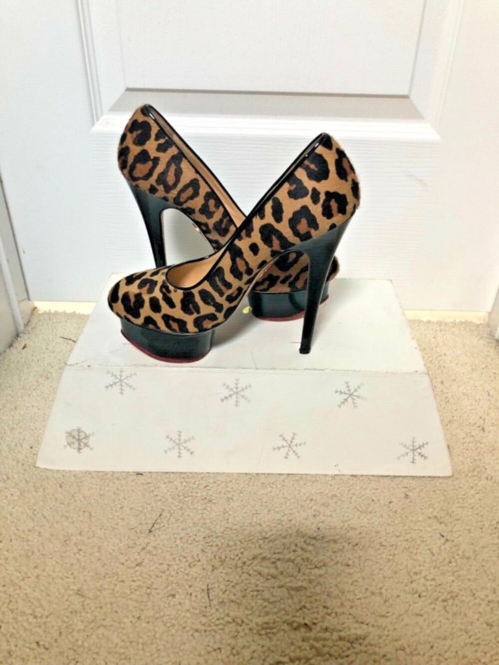 Charlotte Olympia Dolly Platform Pump - Picture 5 of 5
